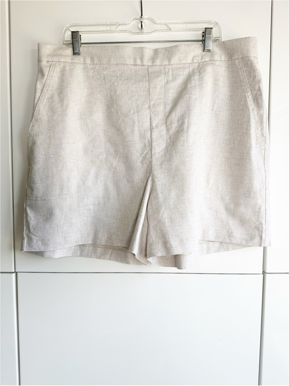 Banana Republic Linen Cotton Shorts Size XL  Beige NWT